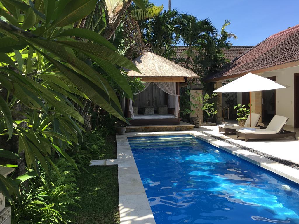 Villa Alu Lima Seminyak Esterno foto